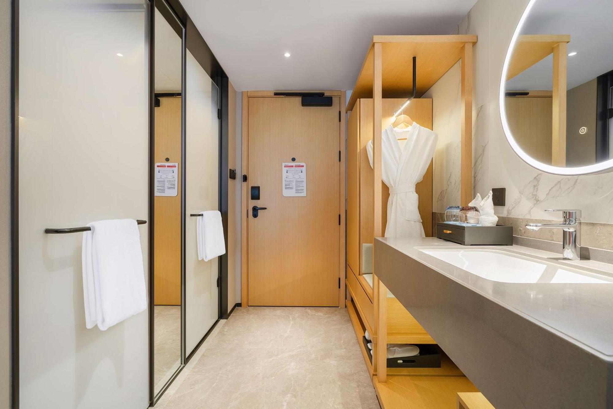 Hilton Garden Inn Chengdu Kuanzhai Alley Ngoại thất bức ảnh