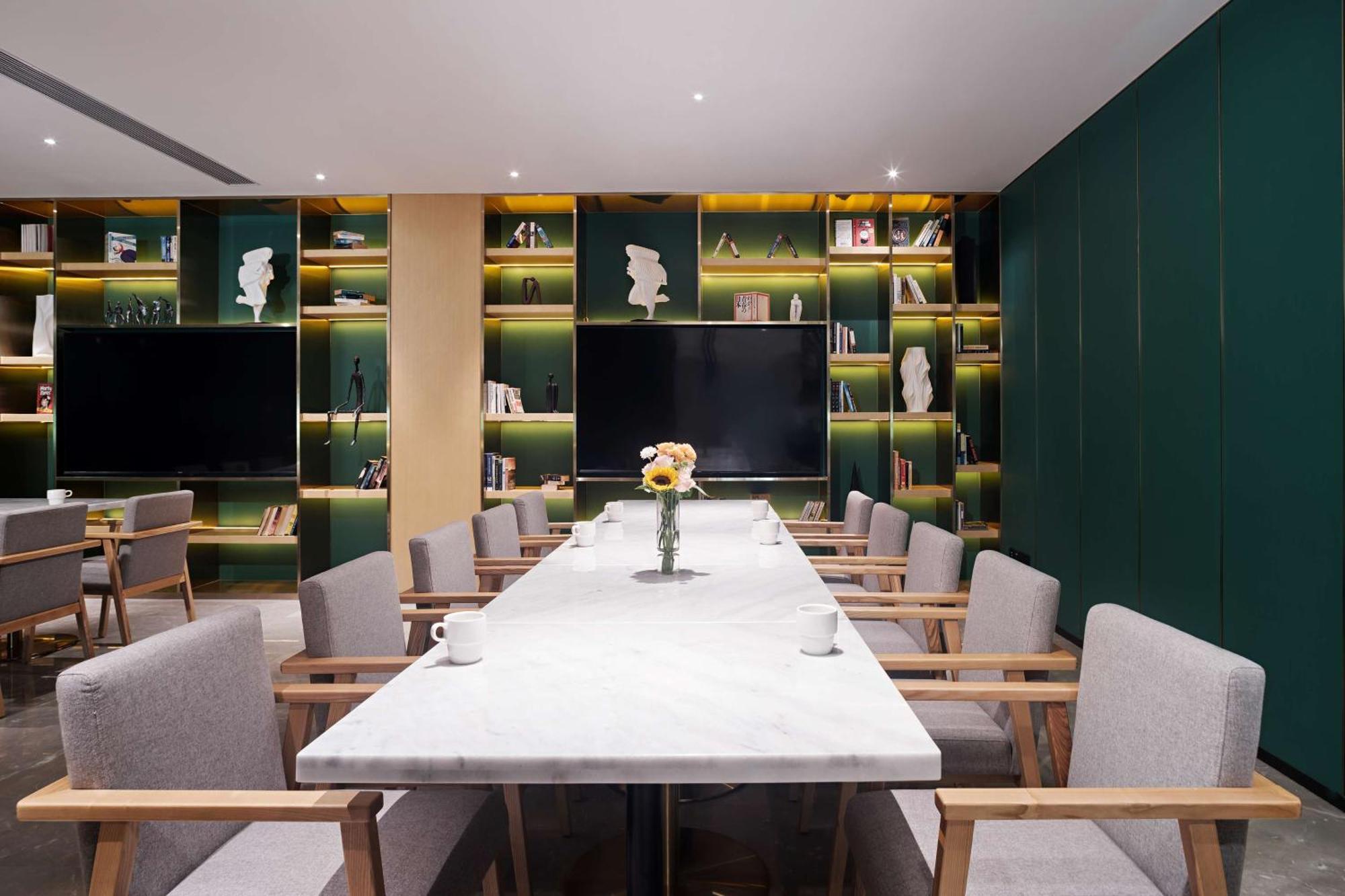 Hilton Garden Inn Chengdu Kuanzhai Alley Ngoại thất bức ảnh