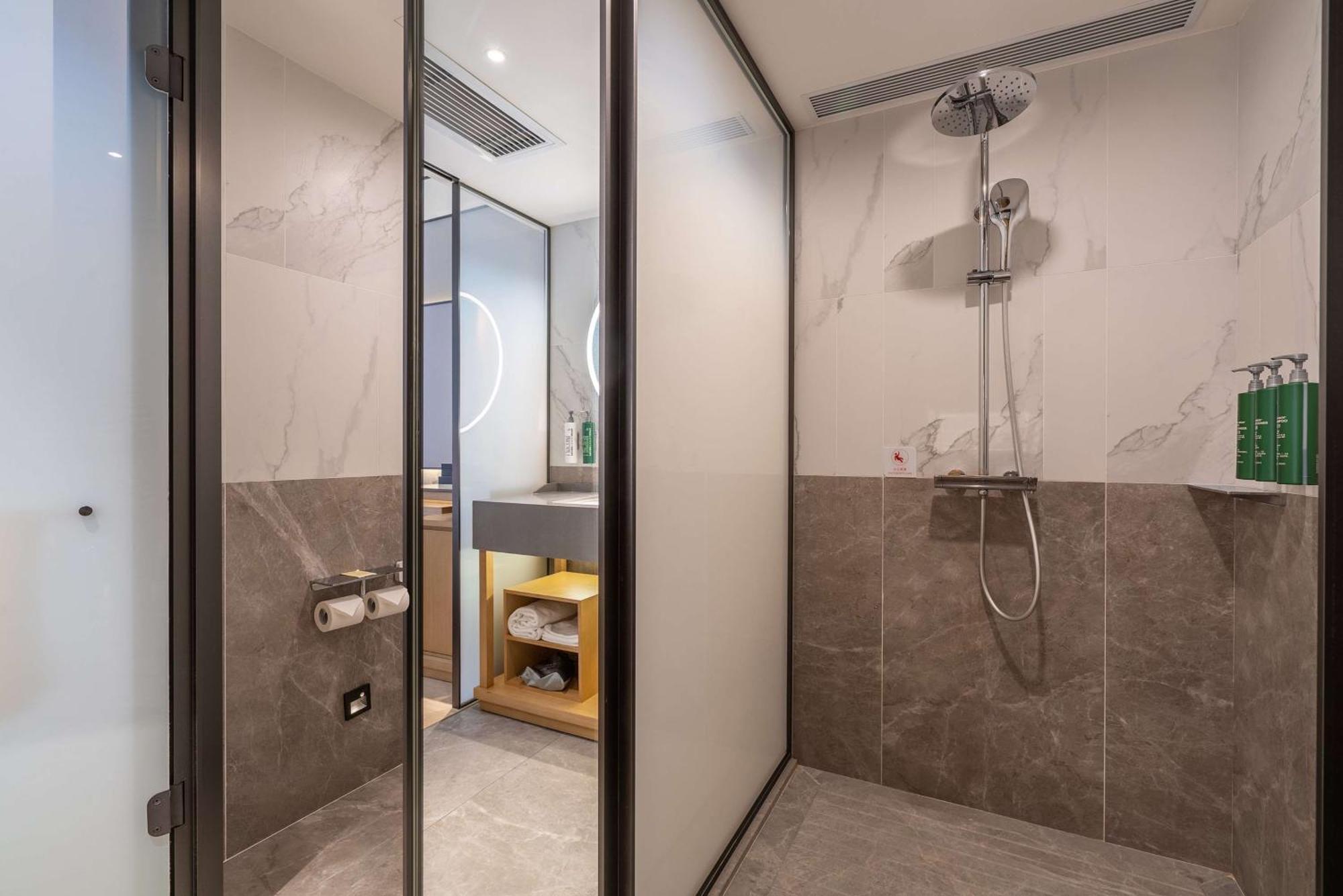 Hilton Garden Inn Chengdu Kuanzhai Alley Ngoại thất bức ảnh