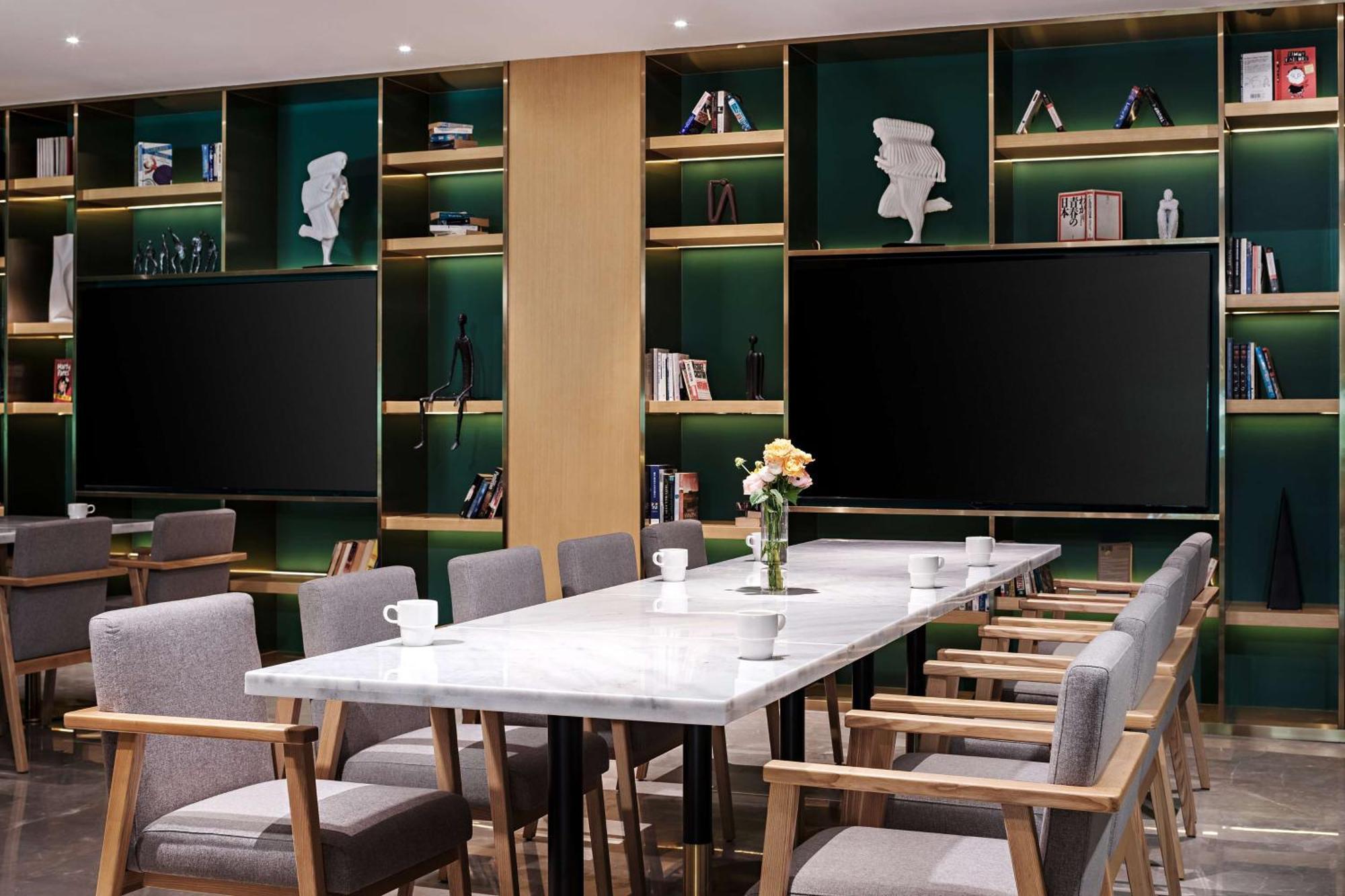 Hilton Garden Inn Chengdu Kuanzhai Alley Ngoại thất bức ảnh